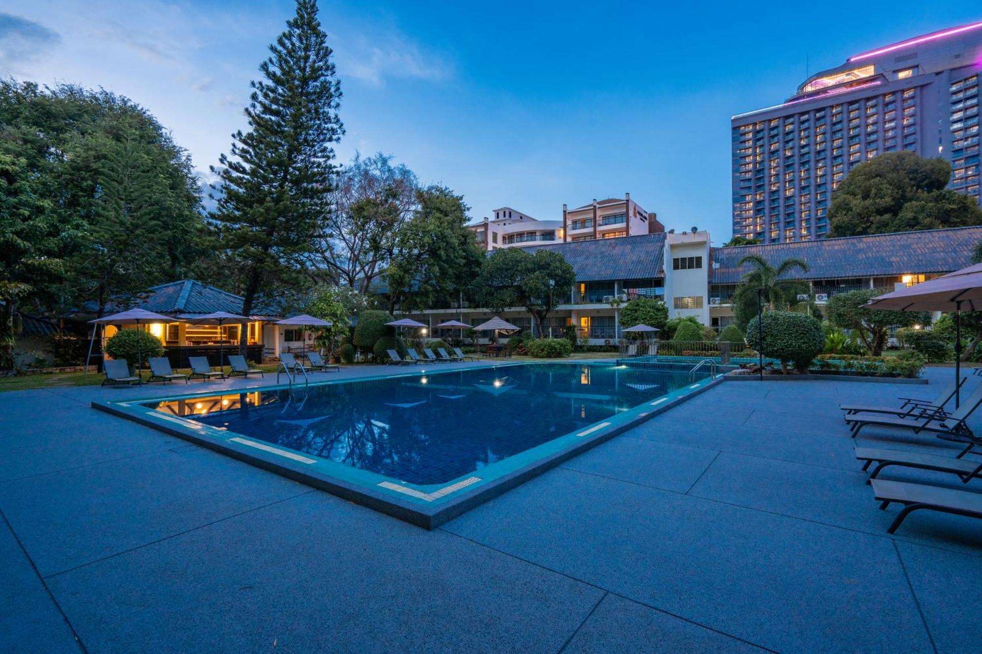 Sunshine Garden Resort Pattaya Exterior foto