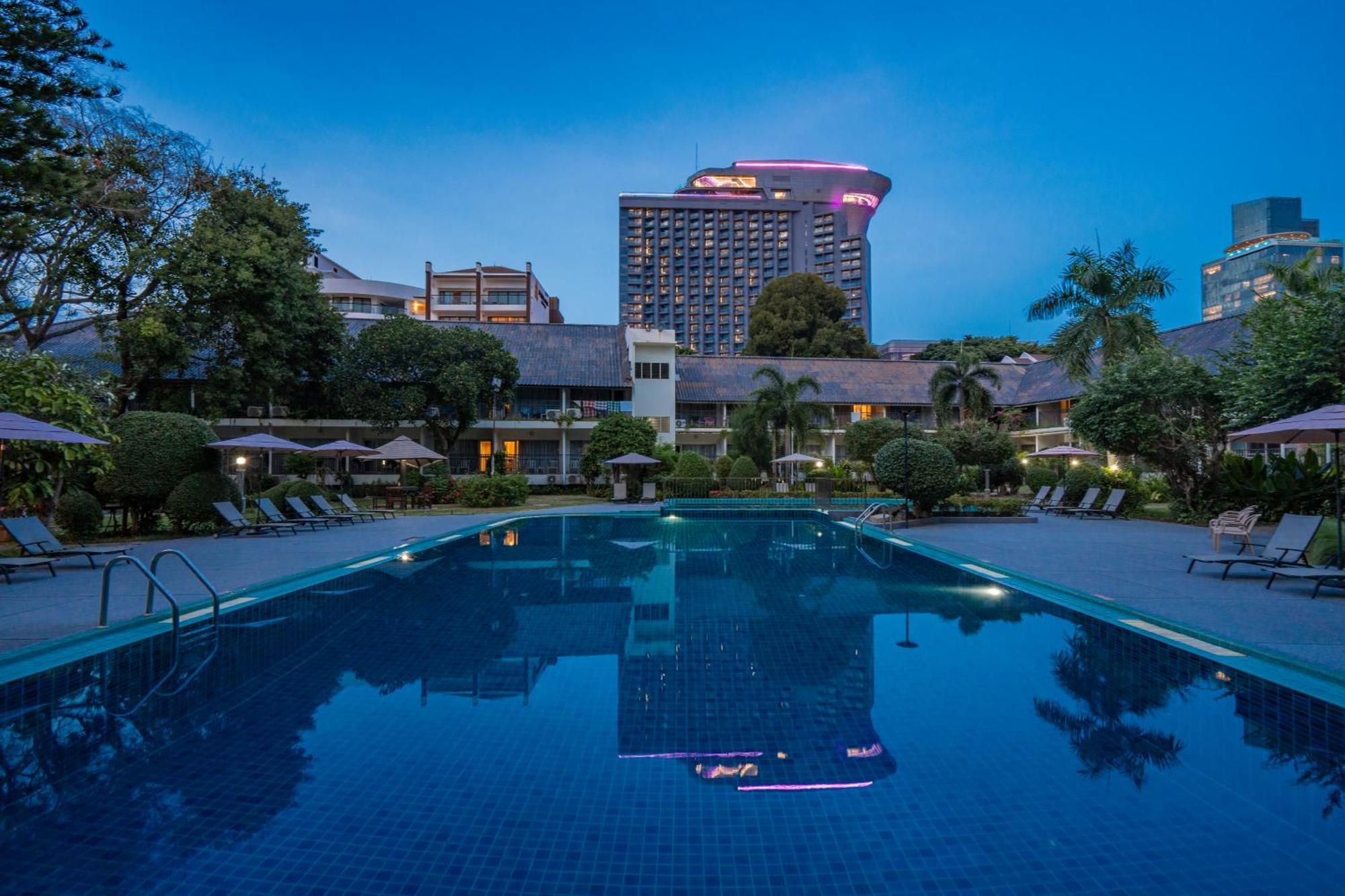 Sunshine Garden Resort Pattaya Exterior foto